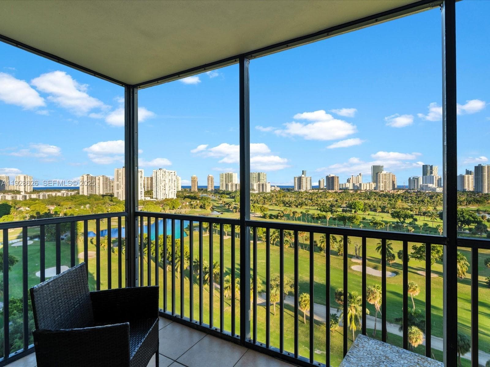 CORONADO CONDO TOWER I · #1608 in Aventura - Photo 23