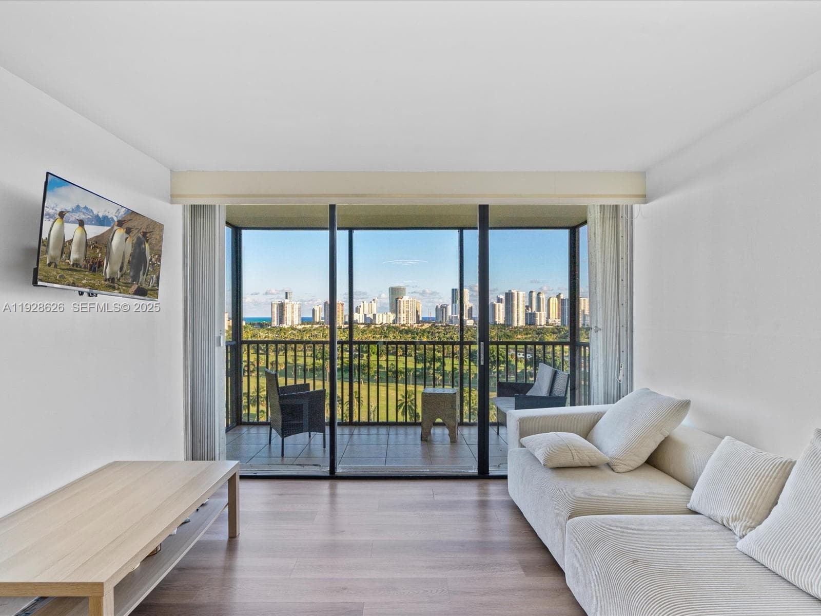 CORONADO CONDO TOWER I · #1608 in Aventura - Photo 2