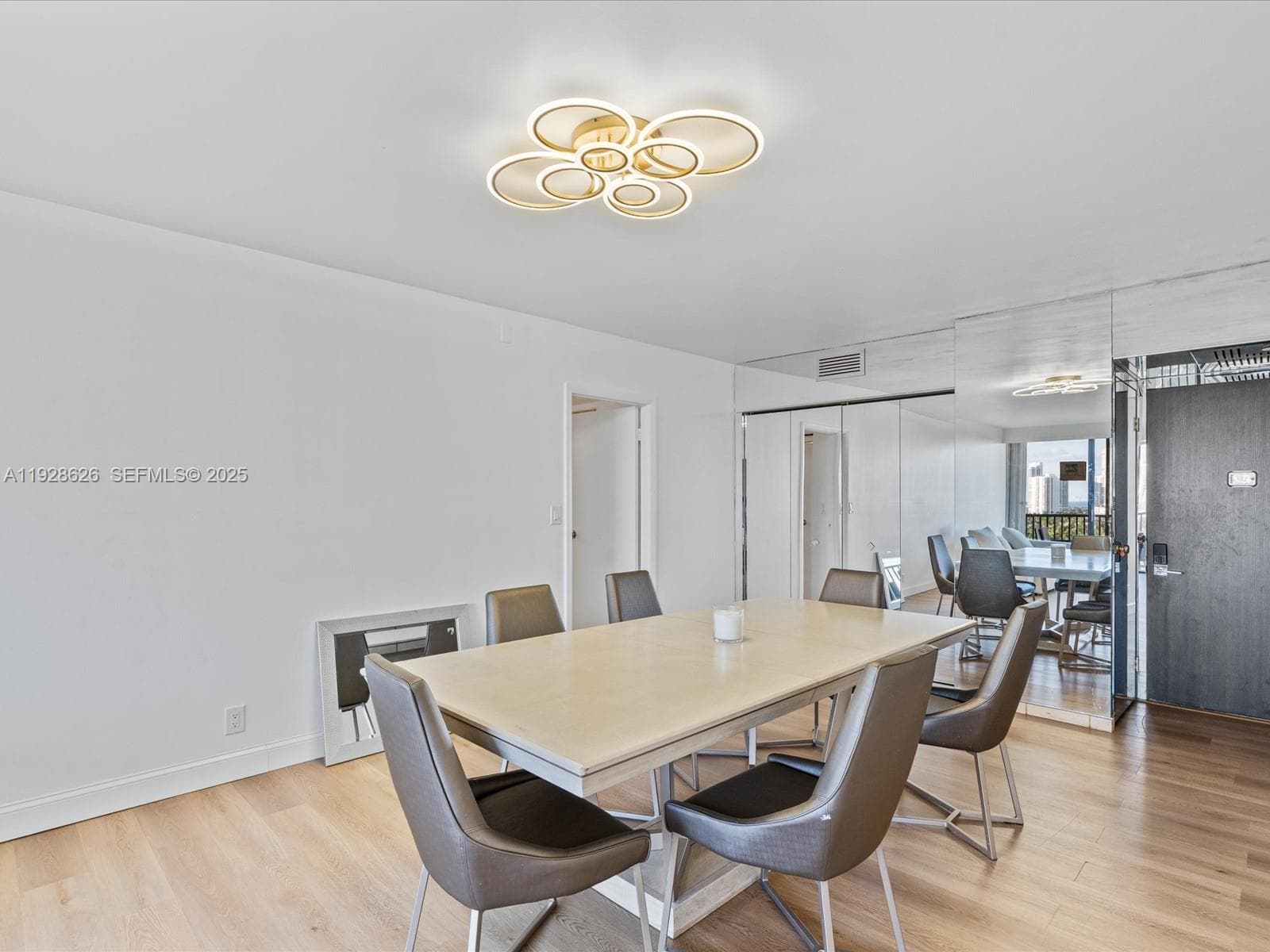 CORONADO CONDO TOWER I · #1608 in Aventura - Photo 12