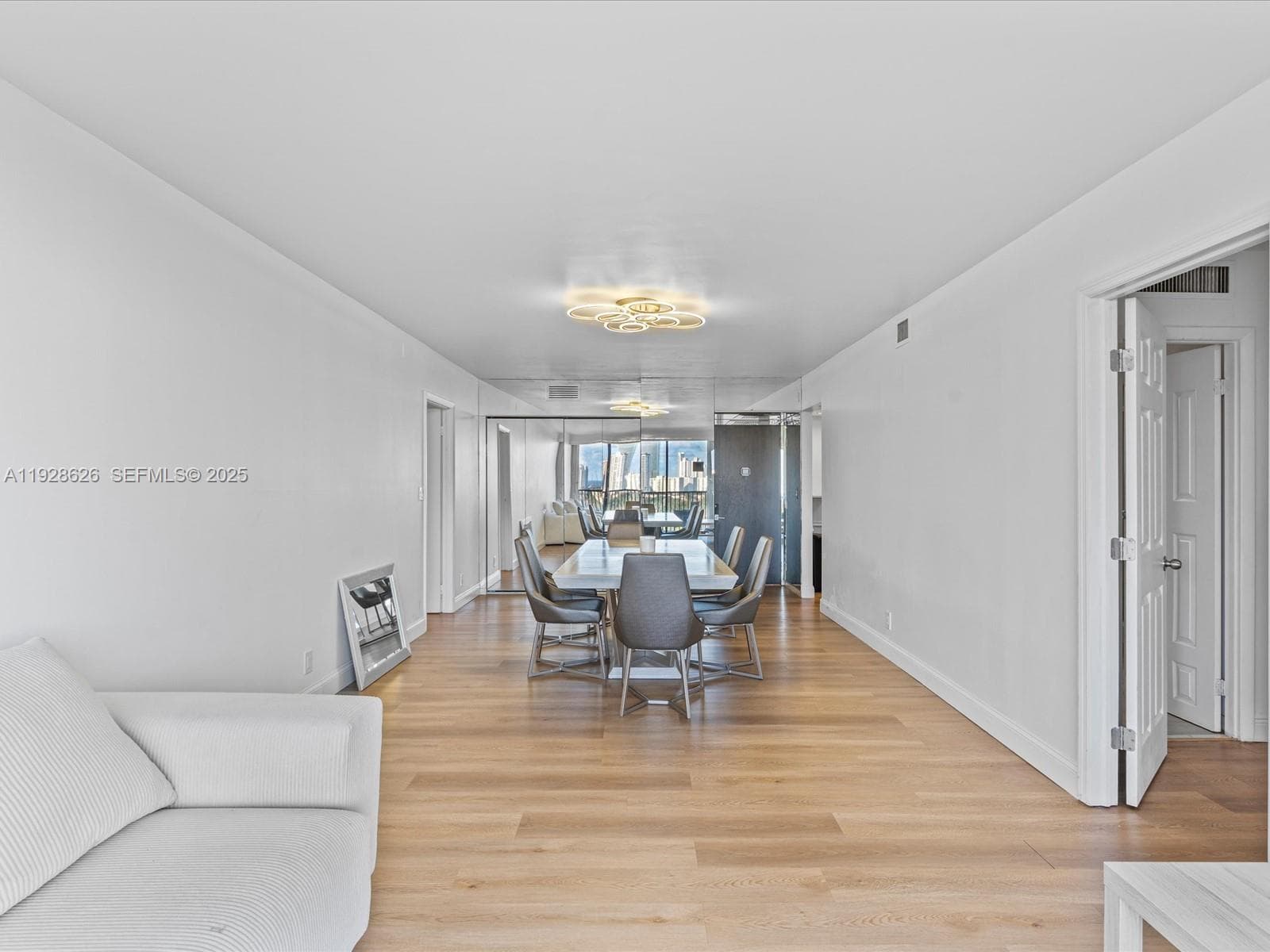CORONADO CONDO TOWER I · #1608 in Aventura - Photo 10