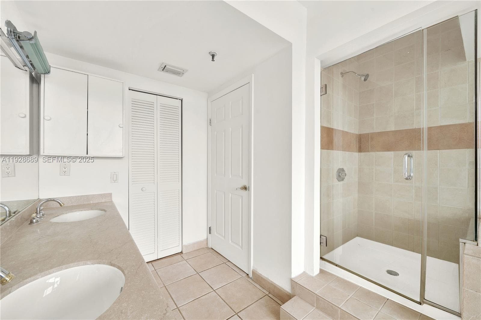 POINCIANA ISLAND YACHT & · #1230 in Sunny Isles Beach - Photo 17