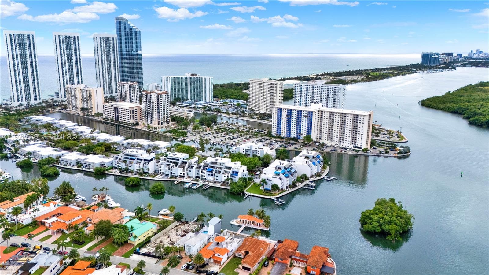 POINCIANA ISLAND YACHT & · #1230 in Sunny Isles Beach - Photo 3