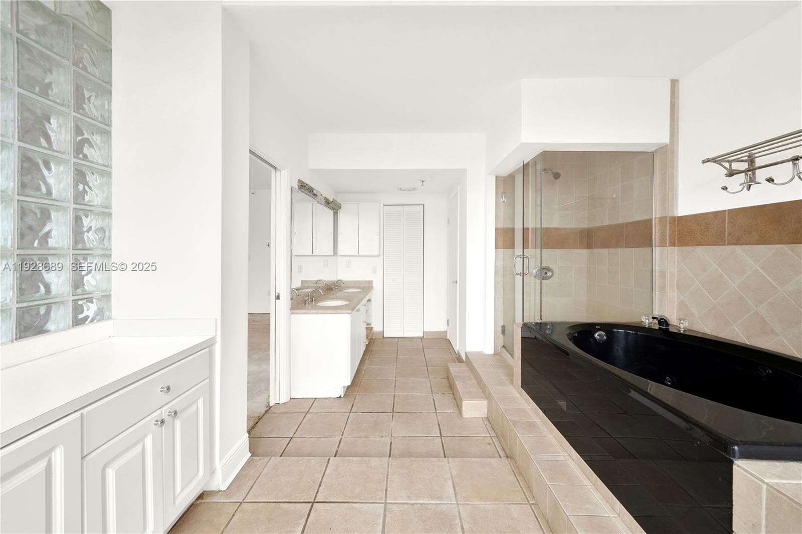 POINCIANA ISLAND YACHT & · #1230 in Sunny Isles Beach - Photo 18