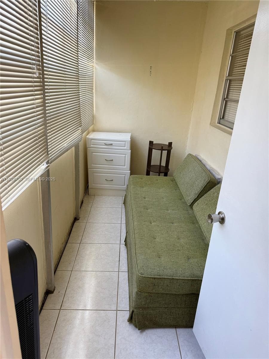 BISC LAKE GARDENS NO 2 BL · #F217 in Aventura - Photo 17