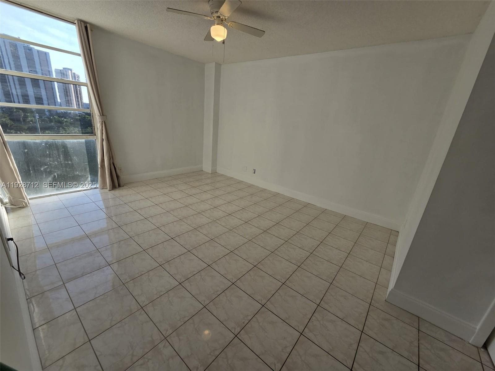 BRAVURA I CONDO · #803 in Aventura - Photo 4