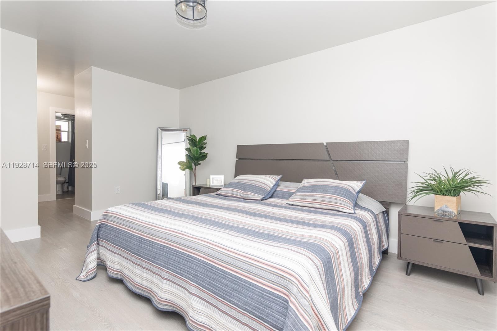 EDEN ISLES CONDO · #308 in North Miami Beach - Photo 17
