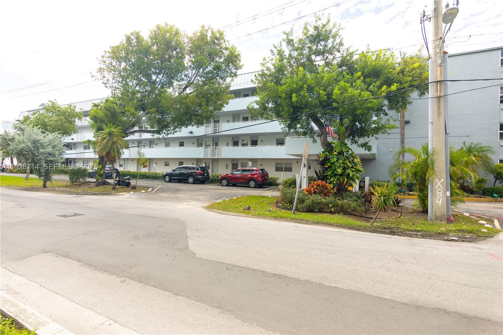 EDEN ISLES CONDO · #308 in North Miami Beach - Photo 28