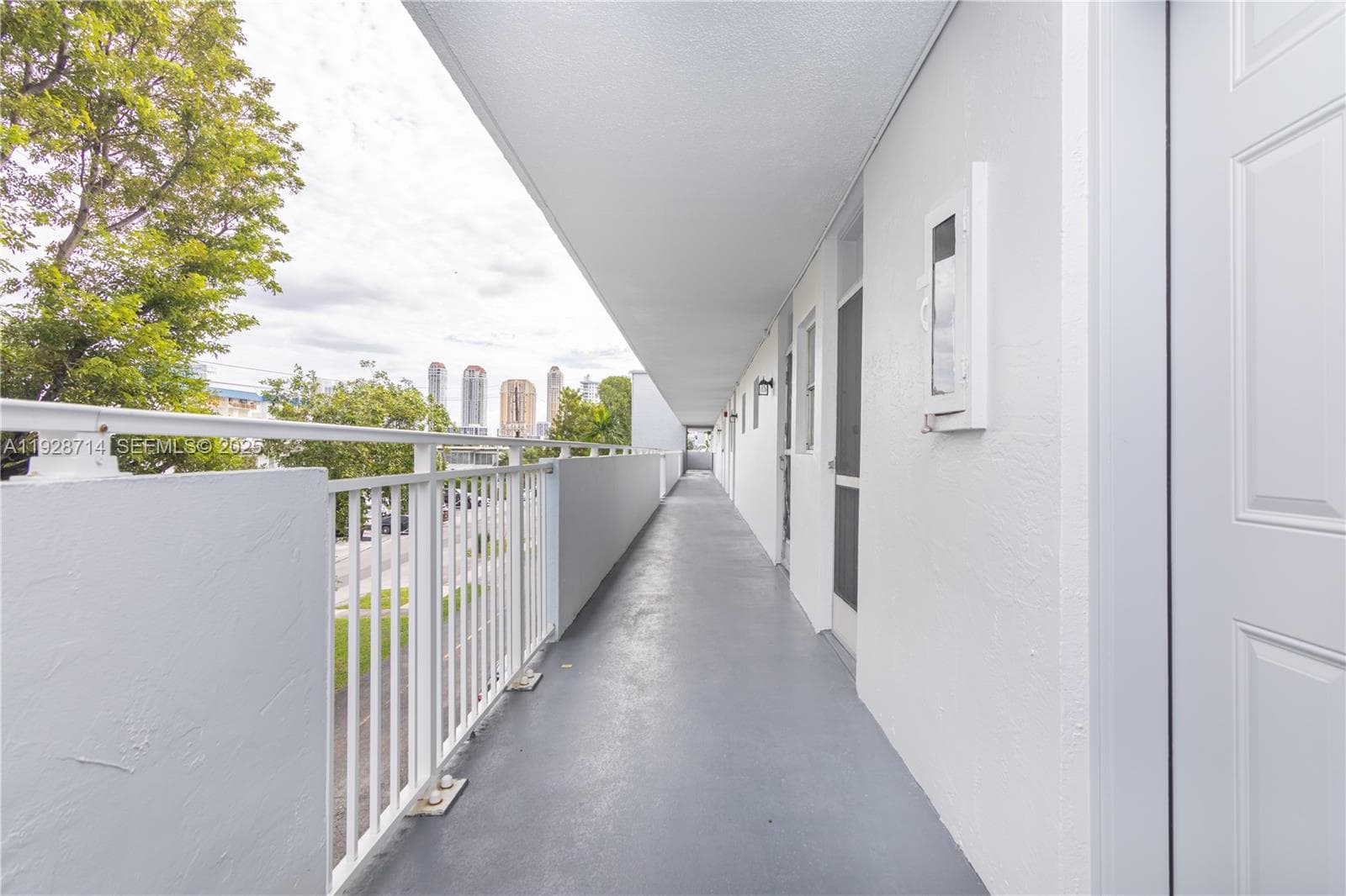 EDEN ISLES CONDO · #308 in North Miami Beach - Photo 24
