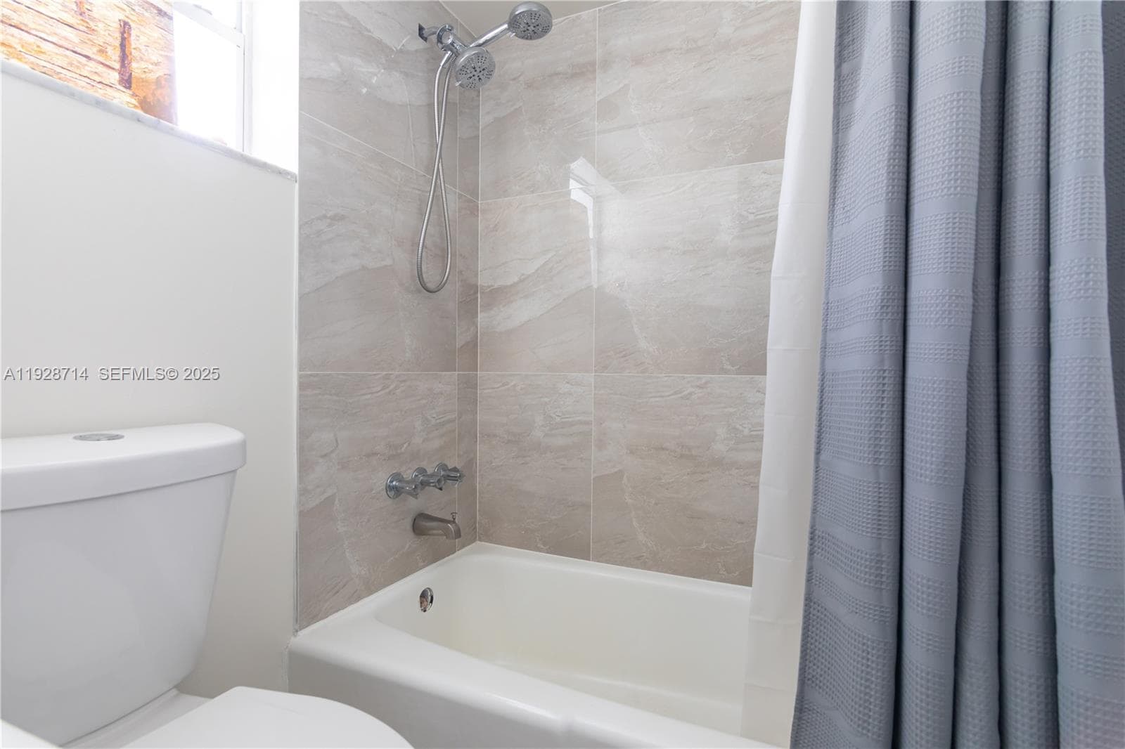 EDEN ISLES CONDO · #308 in North Miami Beach - Photo 21