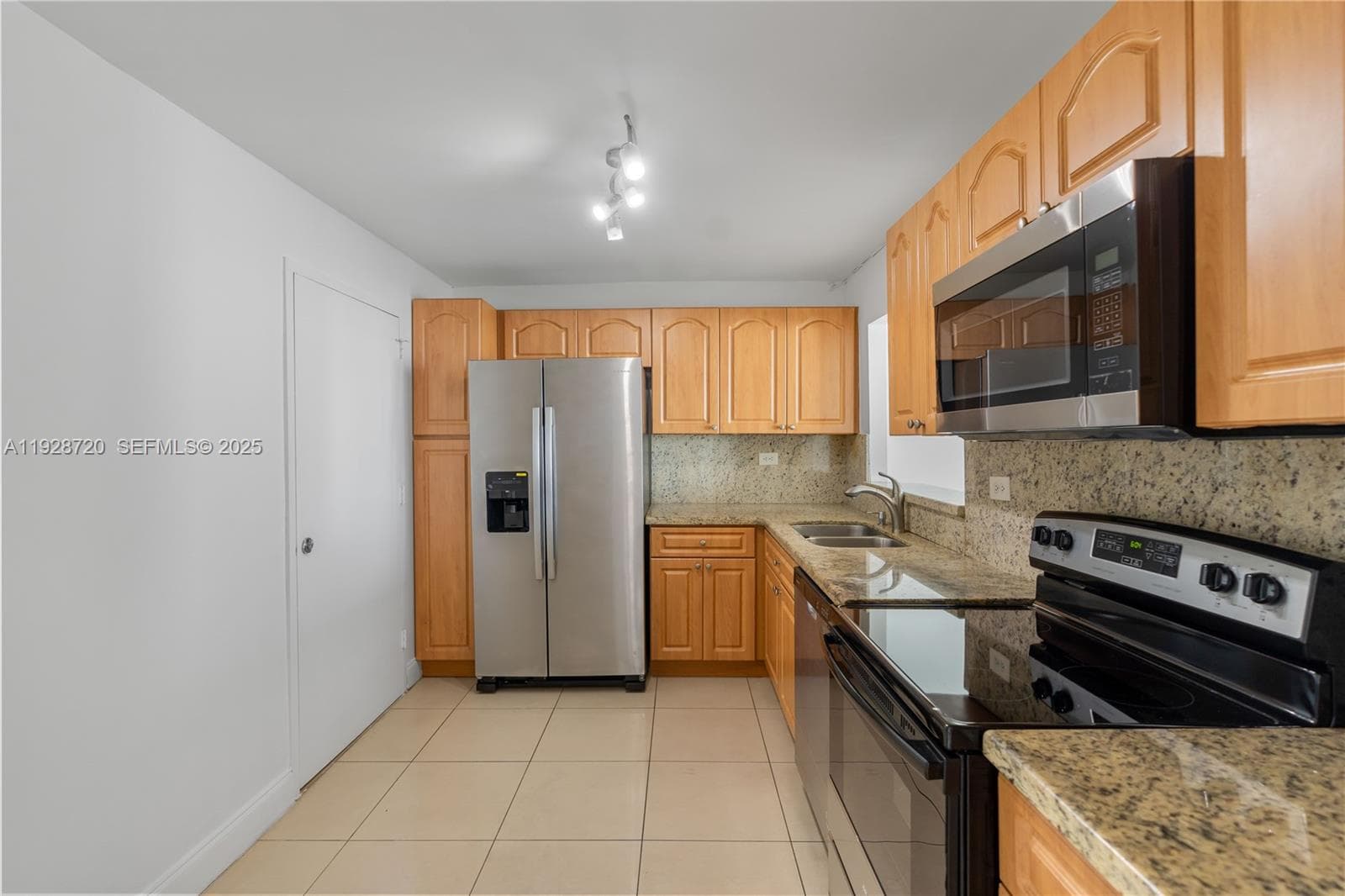 BURLEIGH HOUSE CONDO · #613 in Miami Beach - Photo 5