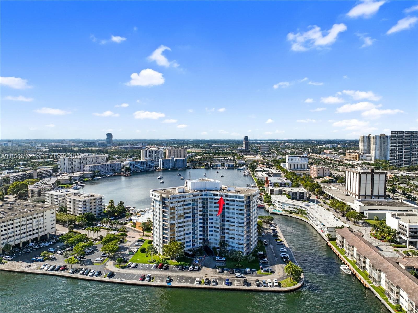 LAKE POINT TOWER CONDOMIN · #6 in Hallandale Beach - Photo 27