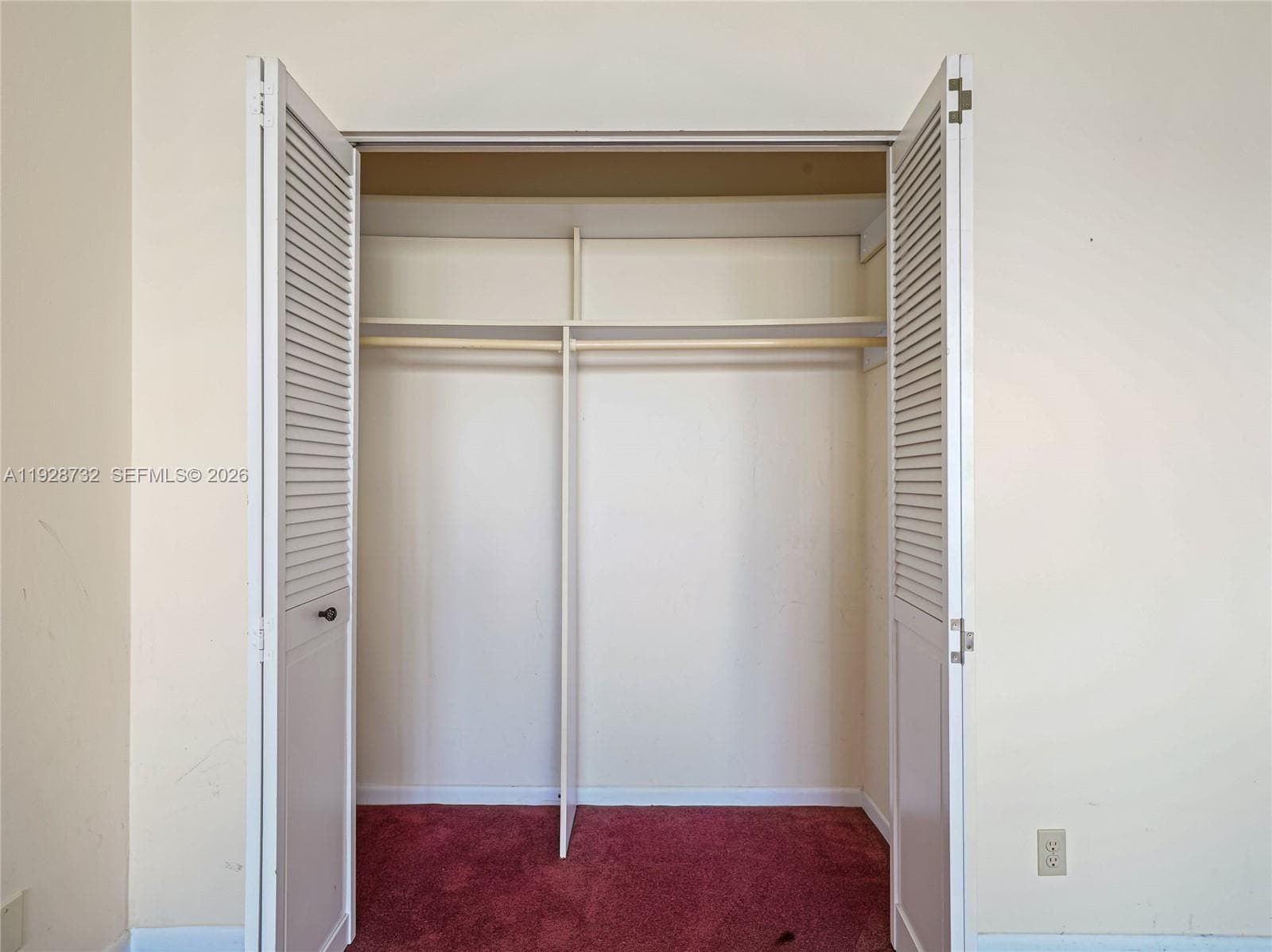 LAKE POINT TOWER CONDOMIN · #6 in Hallandale Beach - Photo 22