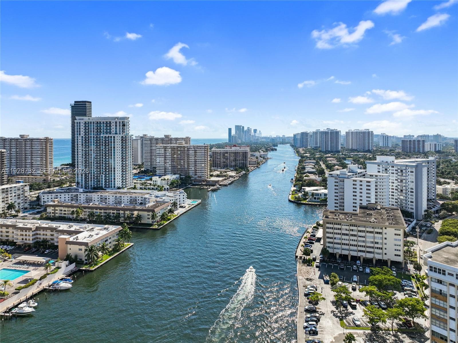 LAKE POINT TOWER CONDOMIN · #6 in Hallandale Beach - Photo 36