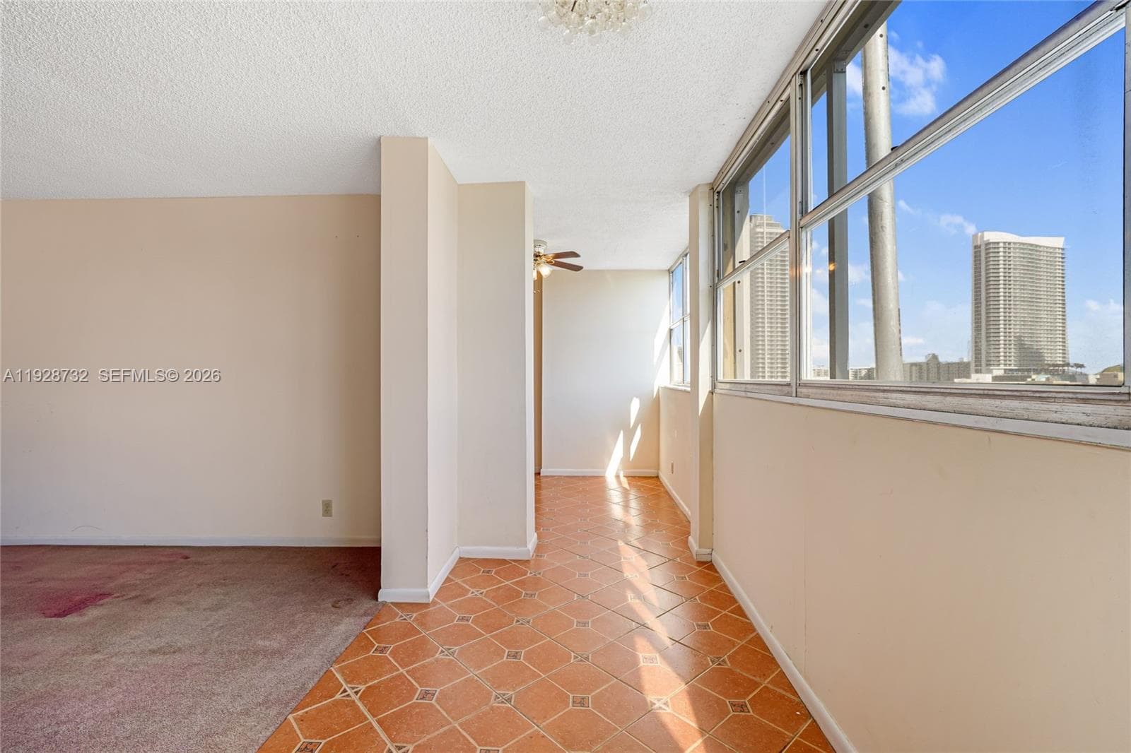 LAKE POINT TOWER CONDOMIN · #6 in Hallandale Beach - Photo 10
