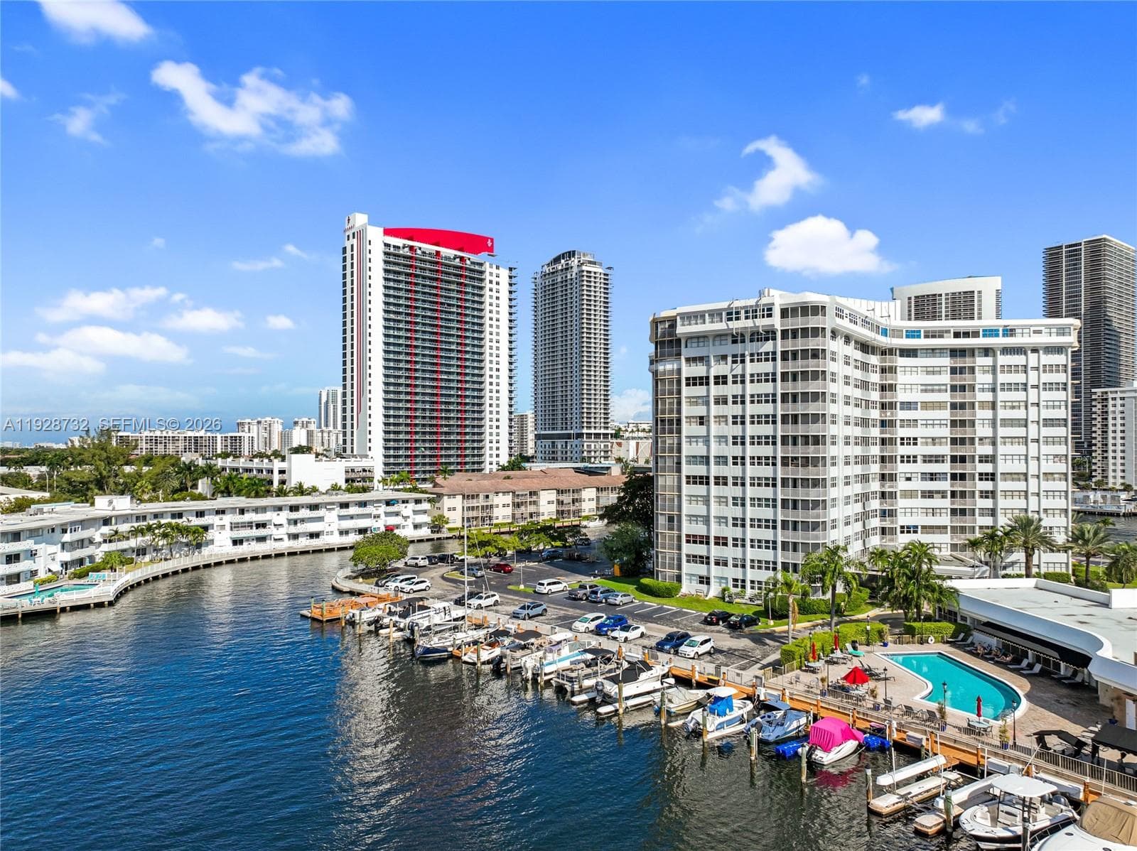 LAKE POINT TOWER CONDOMIN · #6 in Hallandale Beach - Photo 33