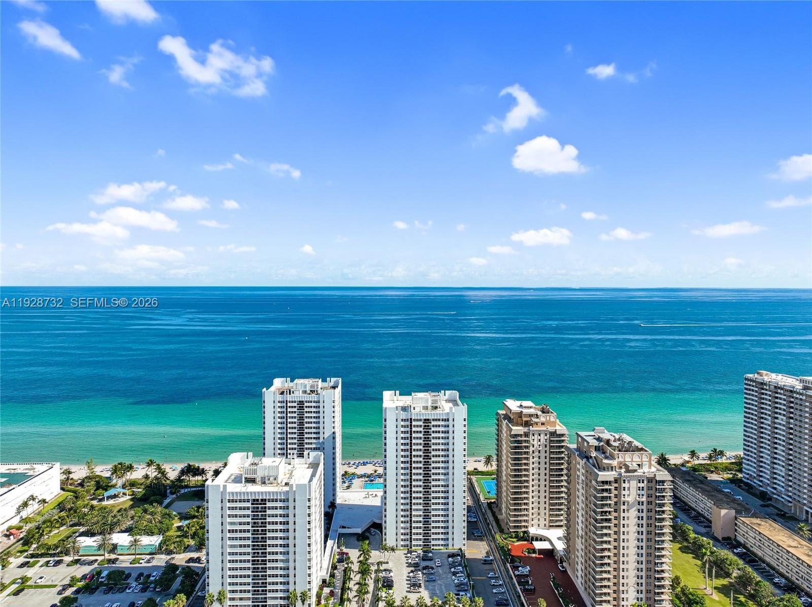 LAKE POINT TOWER CONDOMIN · #6 in Hallandale Beach - Photo 39
