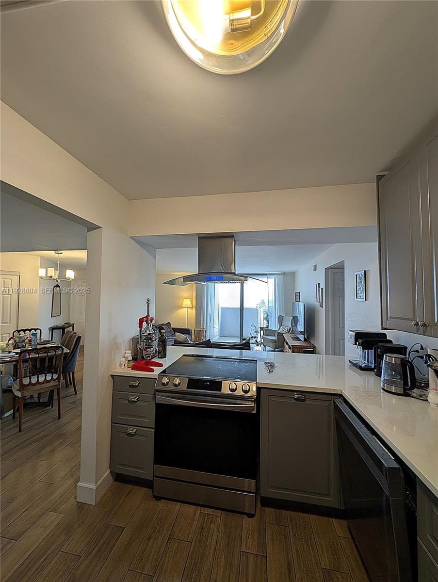 WILSHIRE CONDO · #708W in Miami - Photo 7