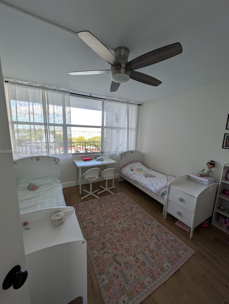 WILSHIRE CONDO · #708W in Miami - Photo 9