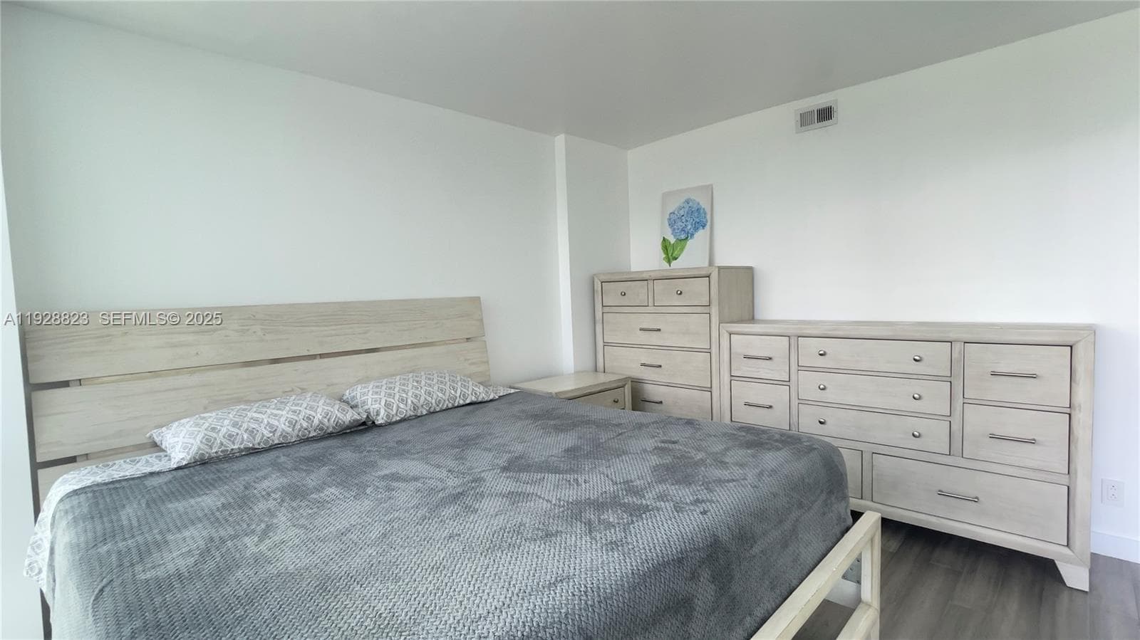 OCEANVIEW PARK CONDO · #807 in Hallandale Beach - Photo 12
