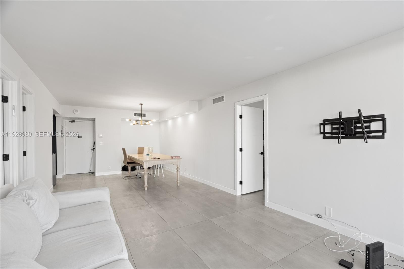 Coronado Condo Tower II · #722 in Aventura - Photo 12