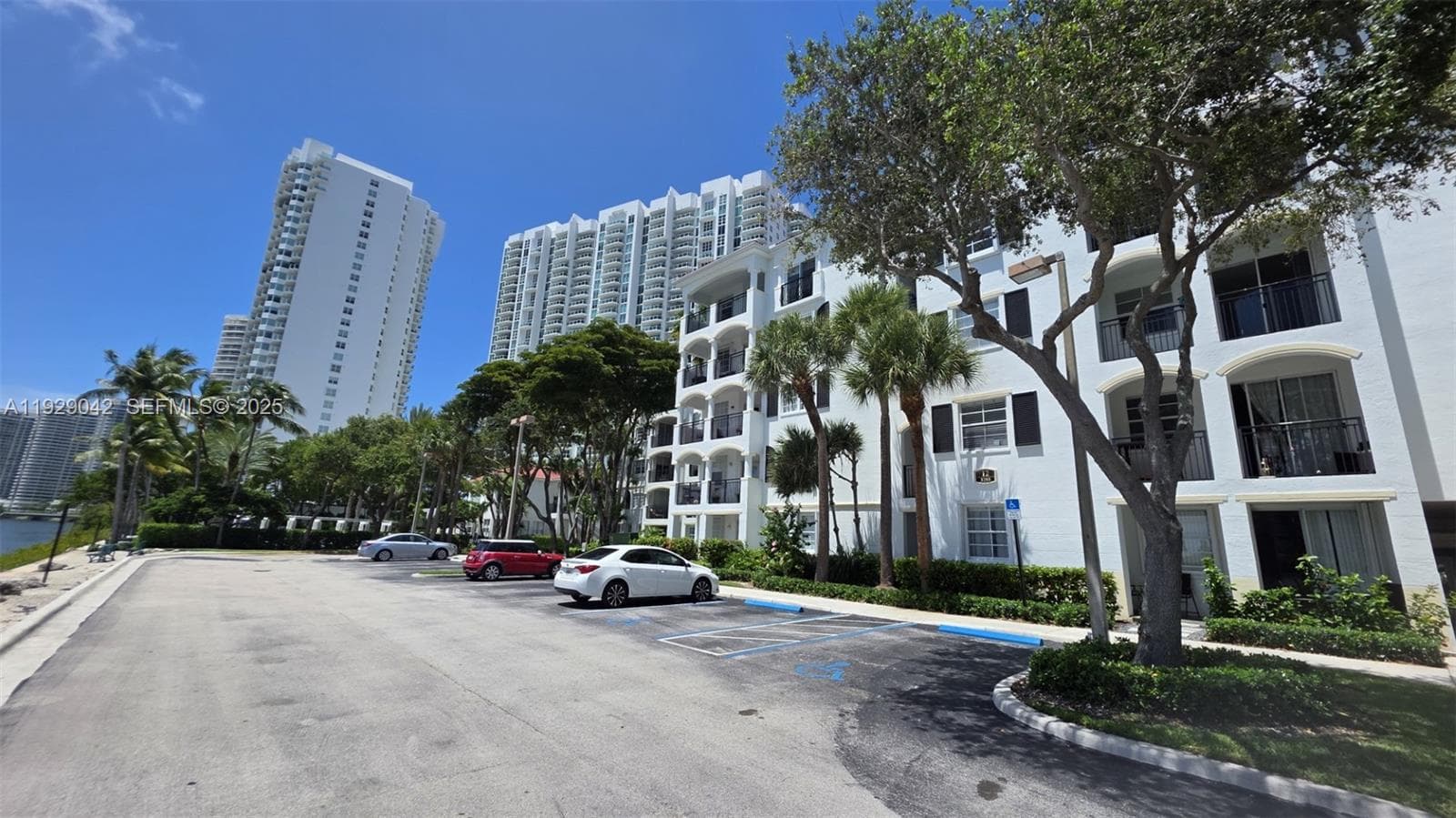 VILLAGE BY THE BAY CONDO · #12315 in Aventura - Photo 29