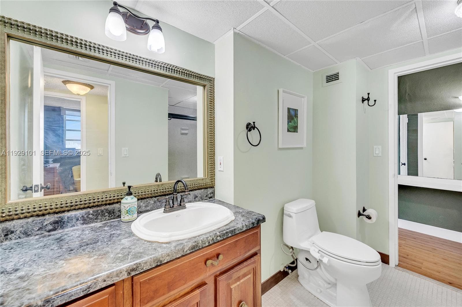 SOUTH BAY CLUB CONDO · #519 in Miami Beach - Photo 9