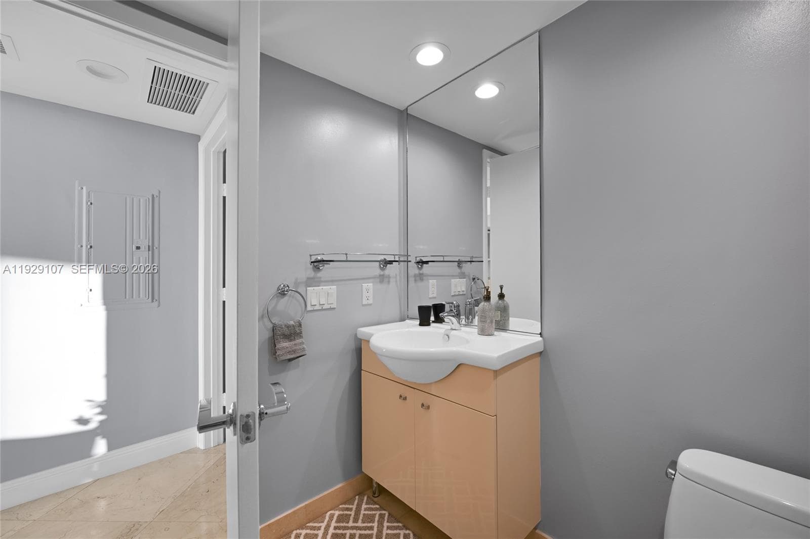 BEACH CLUB TWO CONDO · #3706 in Hallandale Beach - Photo 34