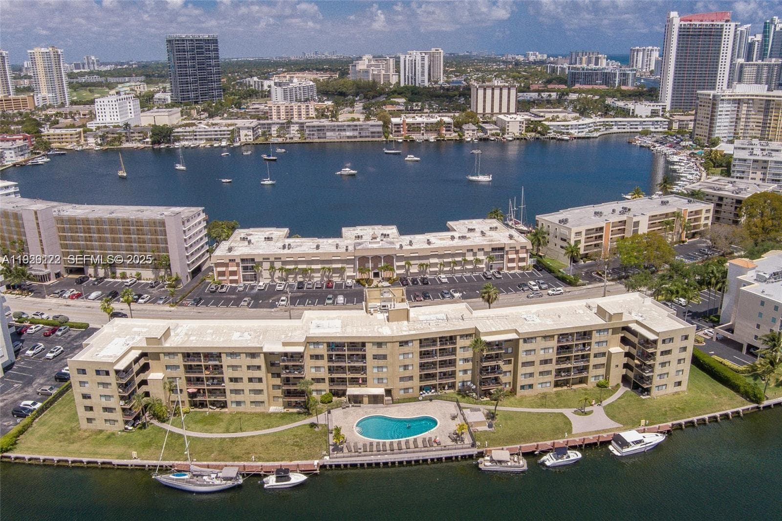 YACHT CLUB CONDO (THE) · #506 in Hallandale Beach - Photo 1