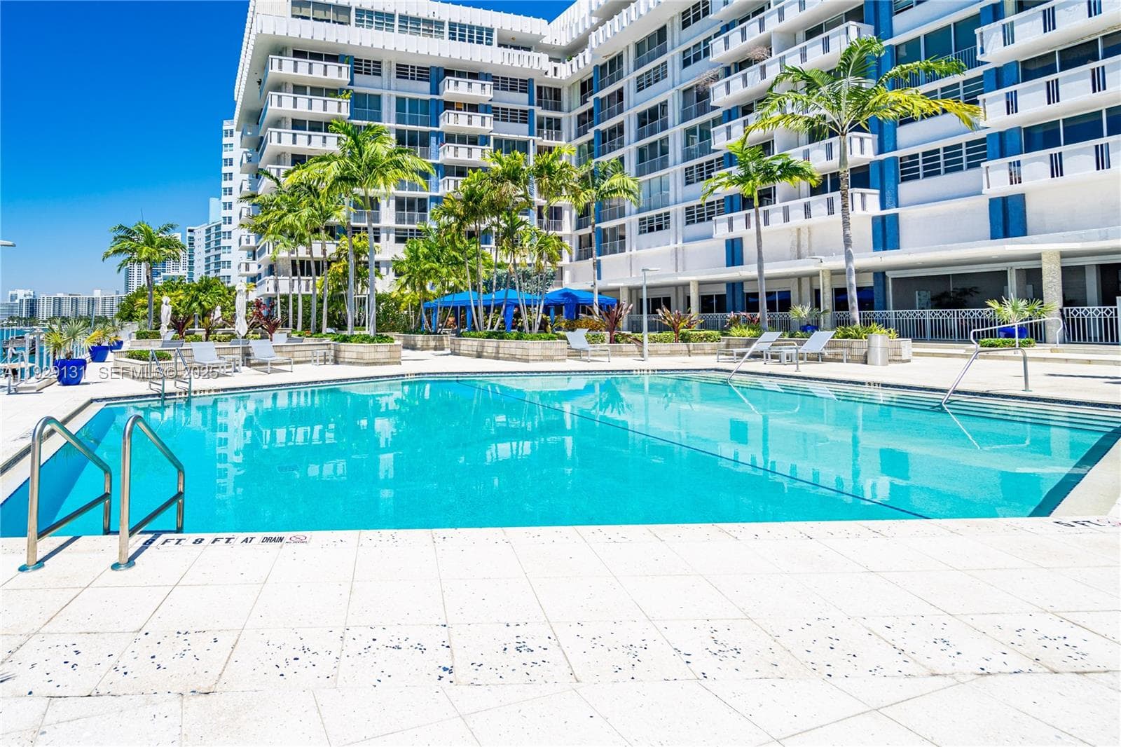 SOUTH BAY CLUB CONDO · #441 in Miami Beach - Photo 1