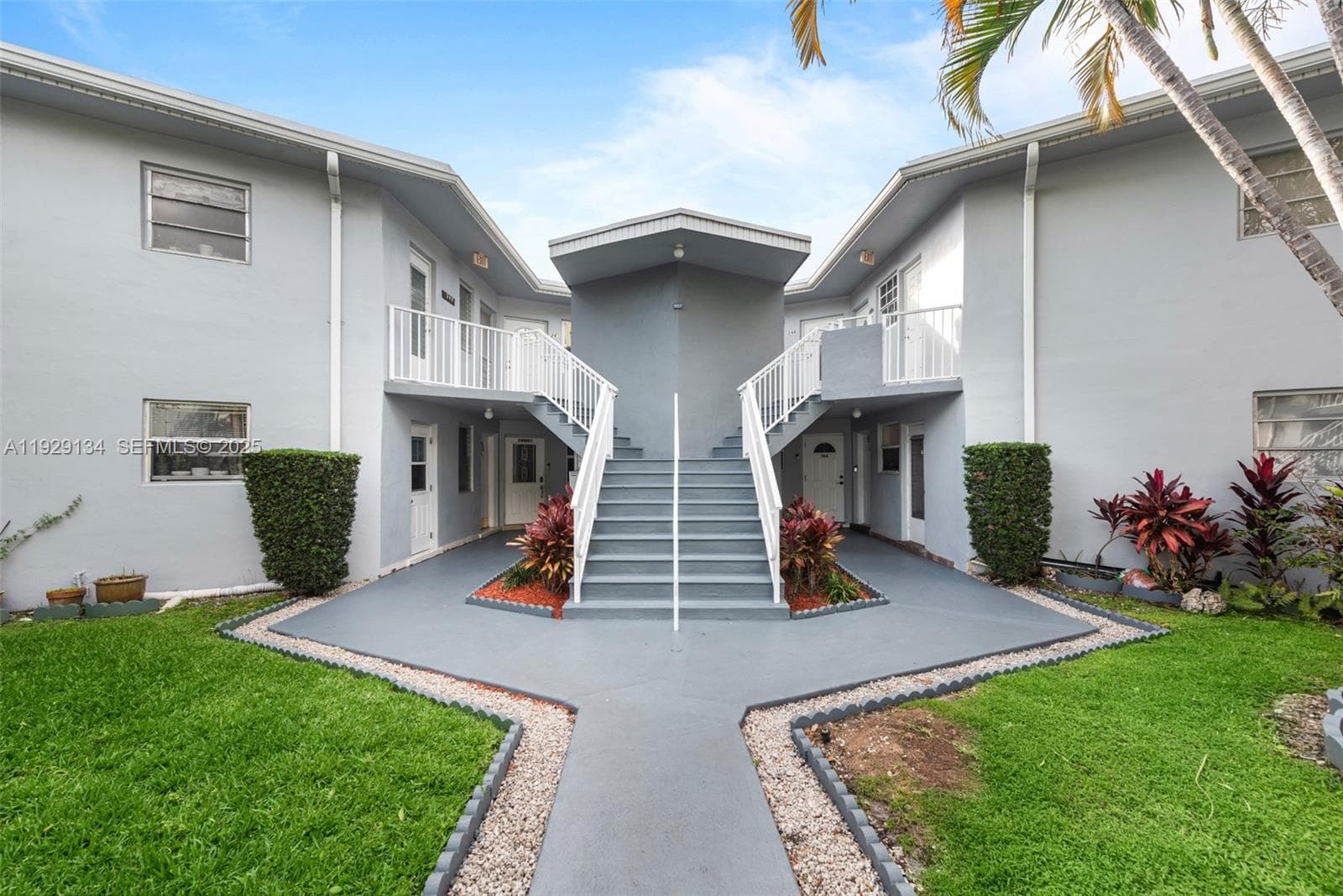 SKY LAKE GARDENS · #145 in Miami - Photo 15