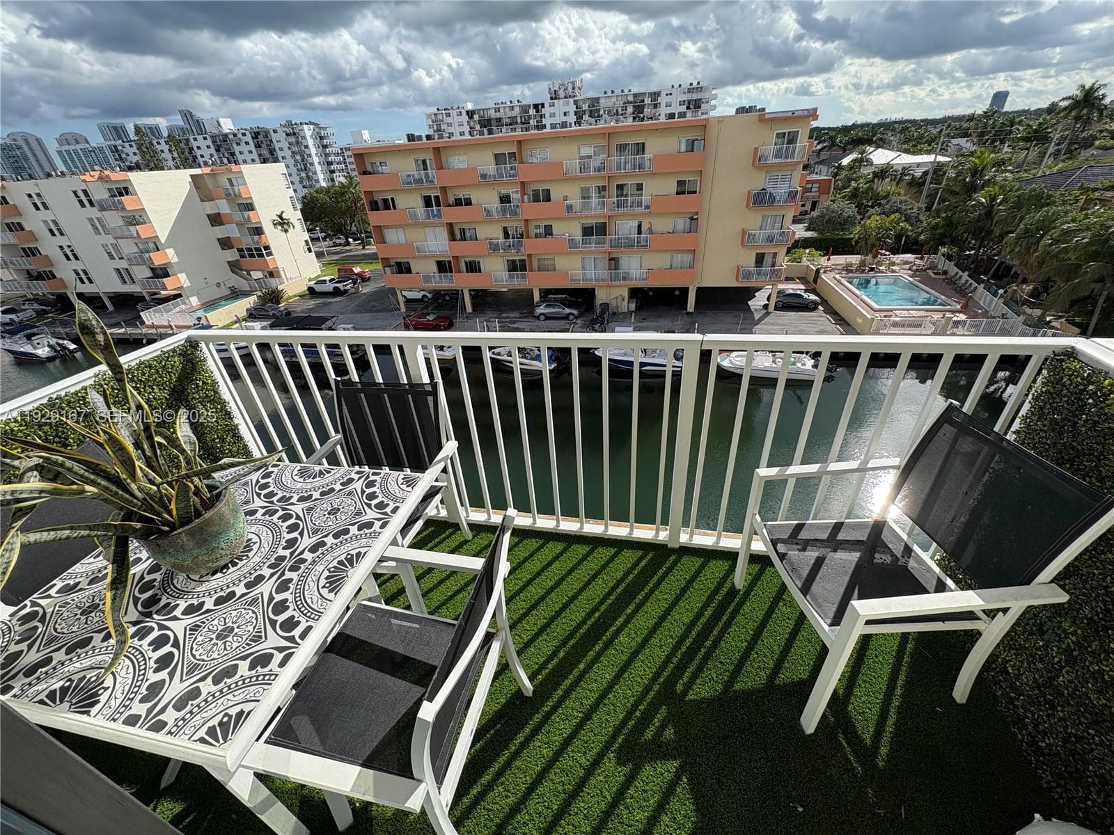 VENICE ISLE CONDO · #504 in North Miami Beach - Photo 1
