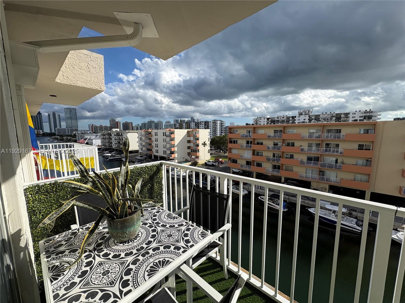 VENICE ISLE CONDO · #504 in North Miami Beach - Photo 9