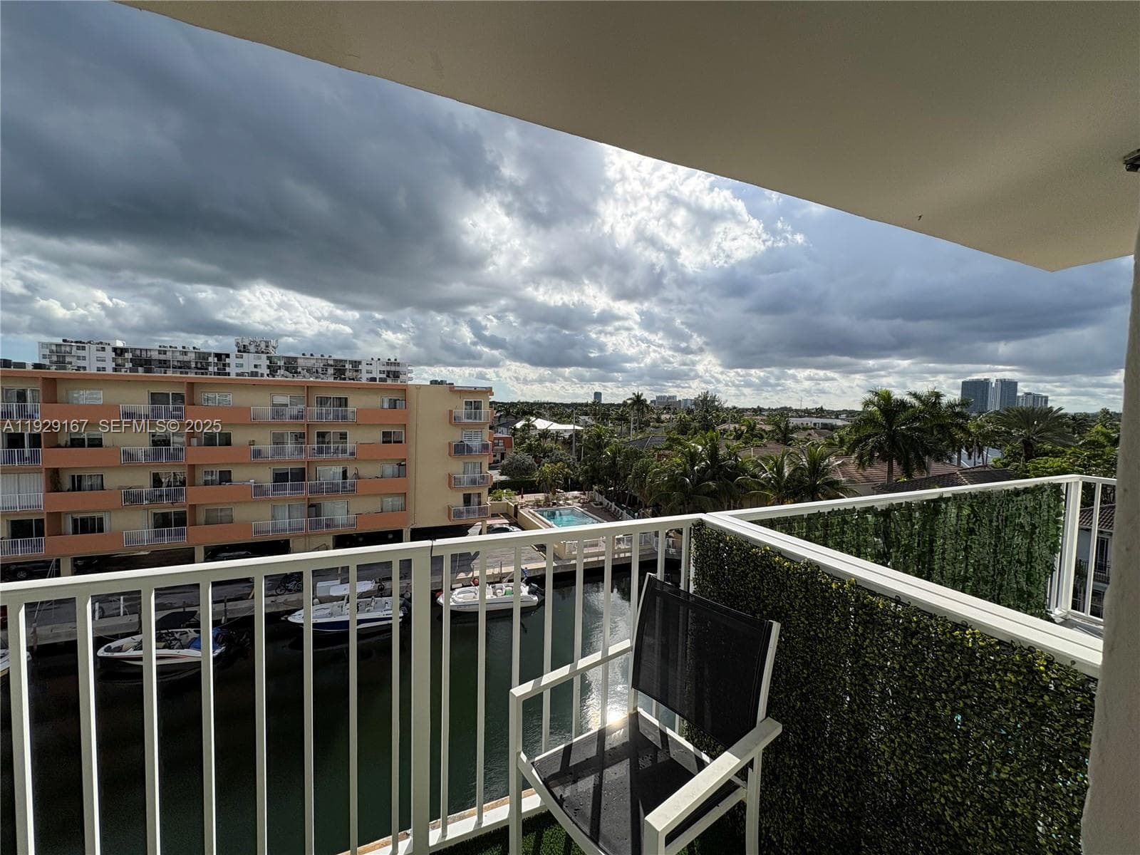 VENICE ISLE CONDO · #504 in North Miami Beach - Photo 10