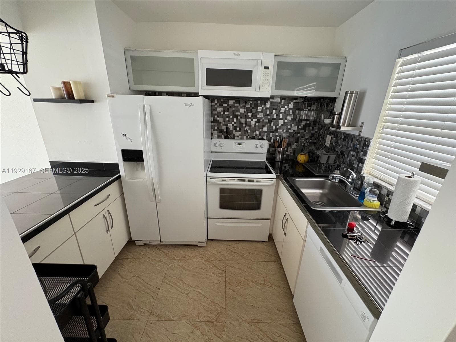 VENICE ISLE CONDO · #504 in North Miami Beach - Photo 4