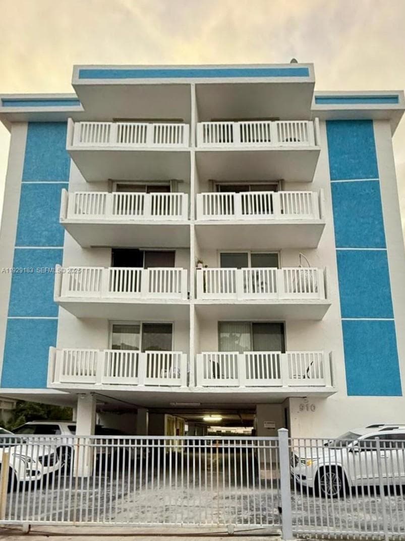 MICHIGAN WEST CONDO · #304 in Miami Beach - Photo 1