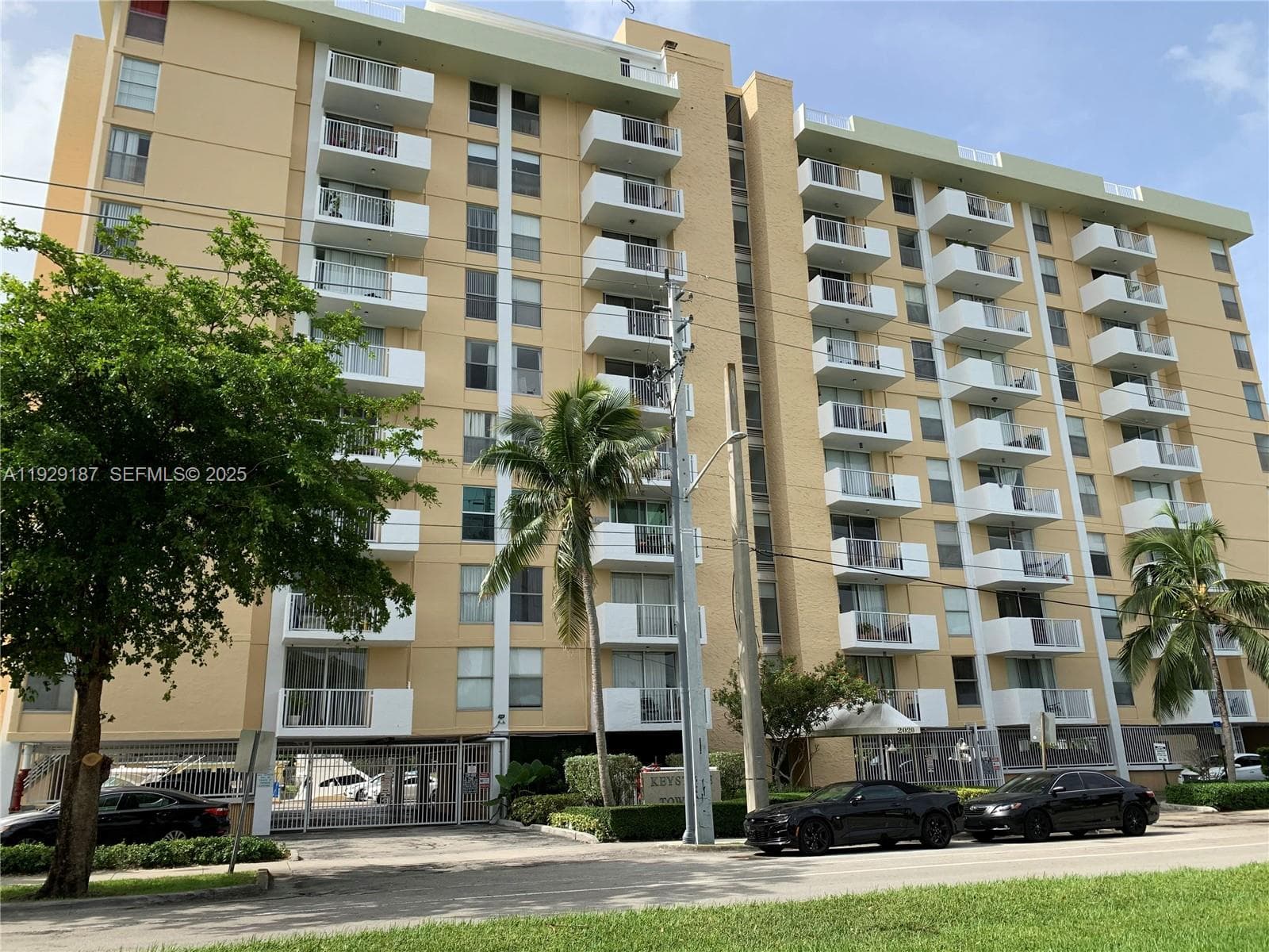 KEYSTONE TOWERS CONDO · #710 in North Miami - Photo 19