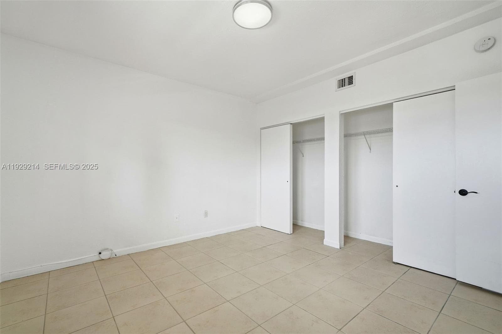 RIVE MARSEILLES CONDO · #308 in Miami Beach - Photo 23