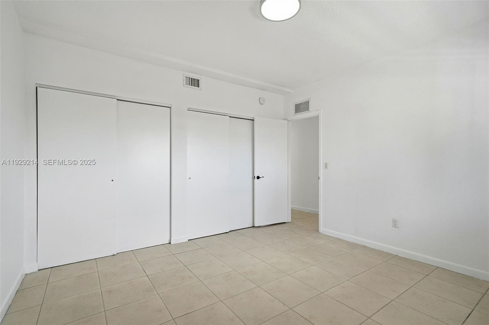 RIVE MARSEILLES CONDO · #308 in Miami Beach - Photo 22