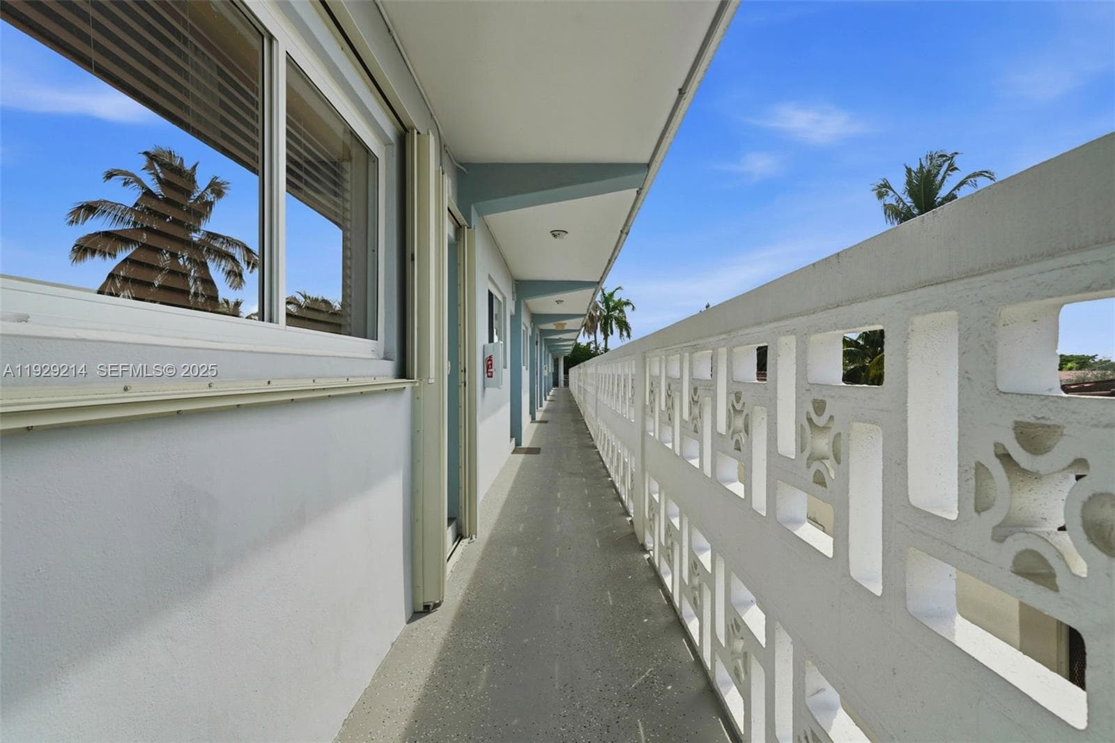 RIVE MARSEILLES CONDO · #308 in Miami Beach - Photo 8