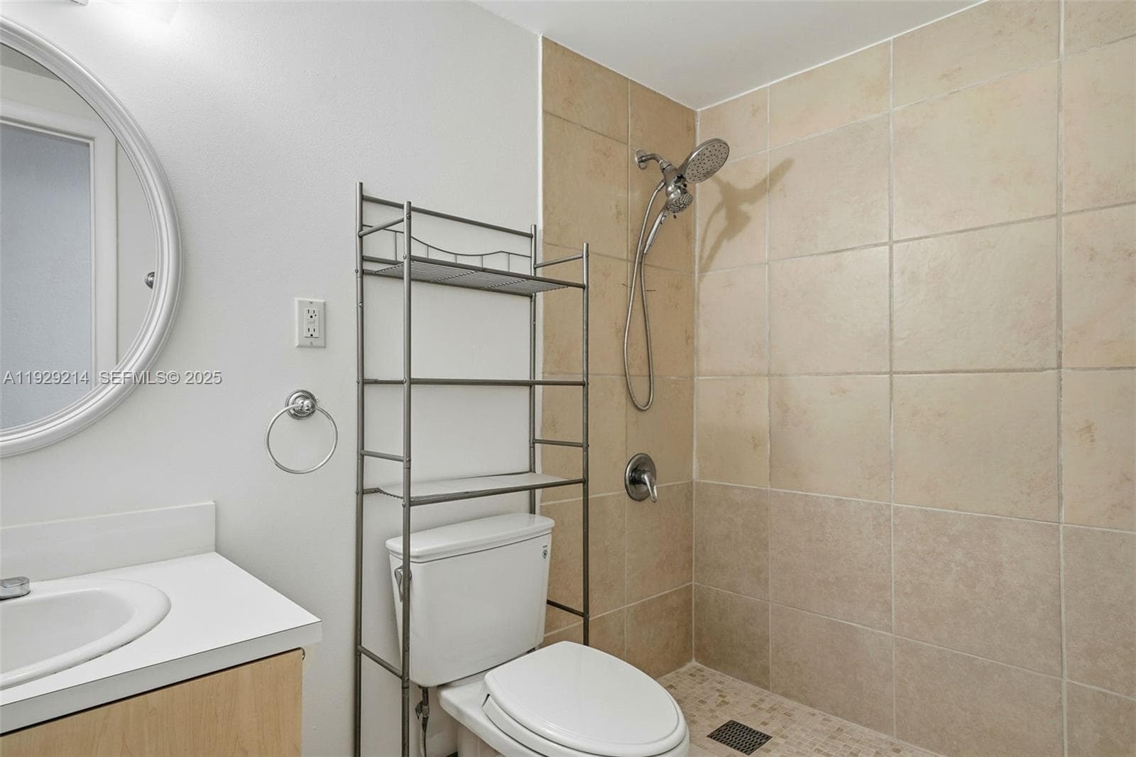 RIVE MARSEILLES CONDO · #308 in Miami Beach - Photo 25