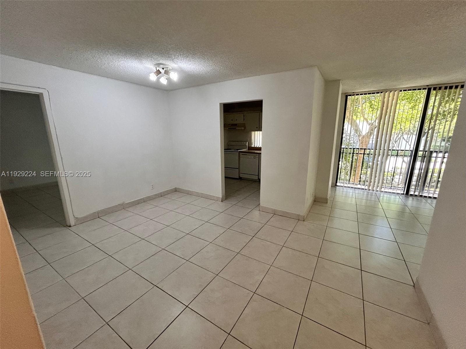 PLAZA OF AMERICAS CONDO P · #214 in Sunny Isles Beach - Photo 18