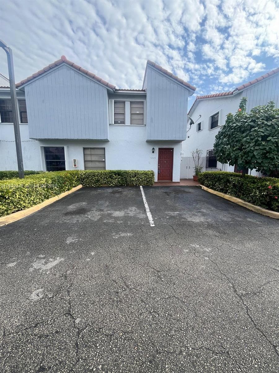QUASAR TWIN HOMES CONDO · #5249 in Hialeah - Photo 1