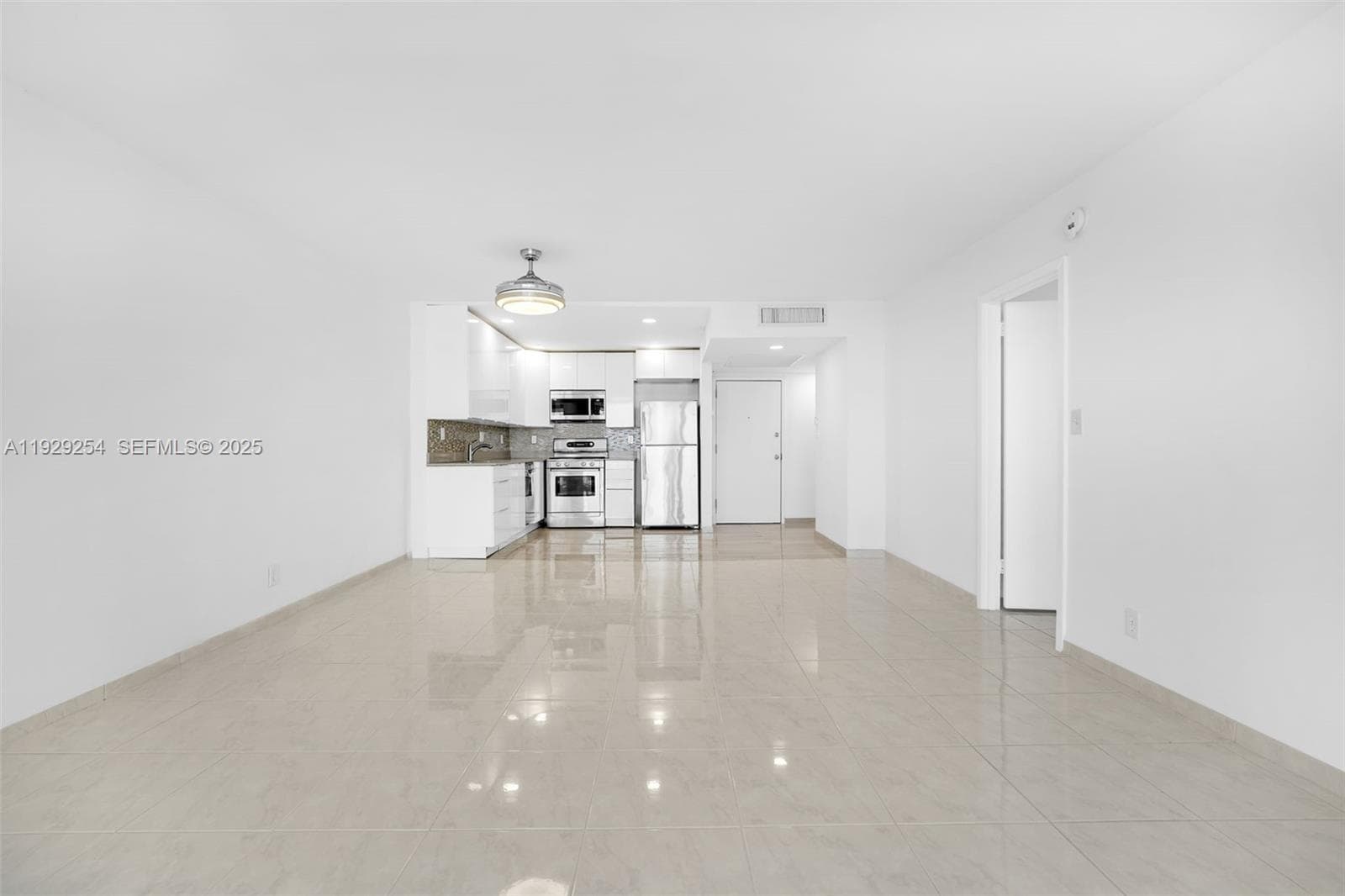 PARKER PLAZA CONDO ESTATE · #1817 in Hallandale Beach - Photo 23
