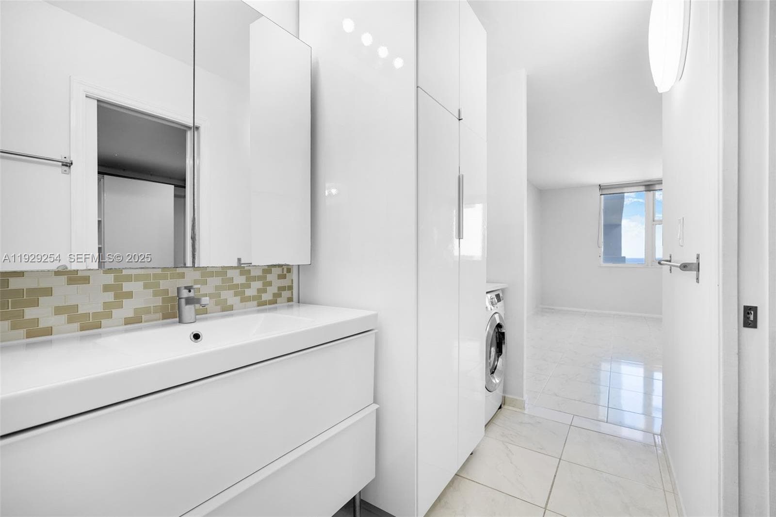 PARKER PLAZA CONDO ESTATE · #1817 in Hallandale Beach - Photo 16