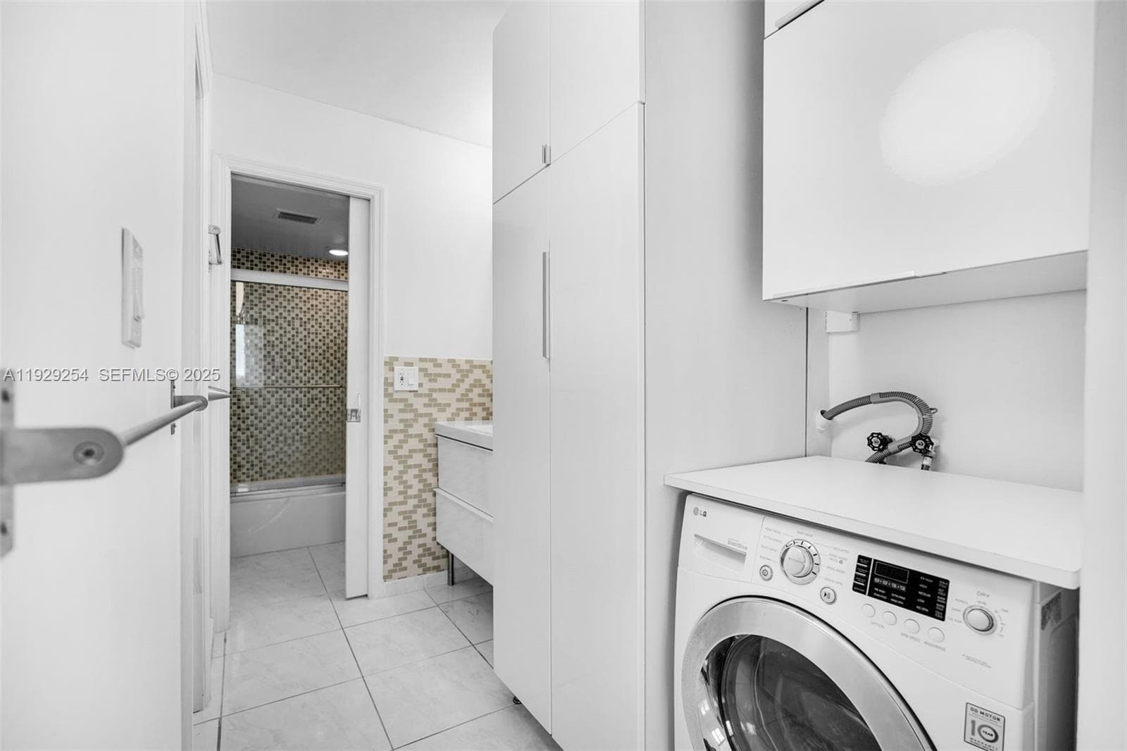 PARKER PLAZA CONDO ESTATE · #1817 in Hallandale Beach - Photo 9