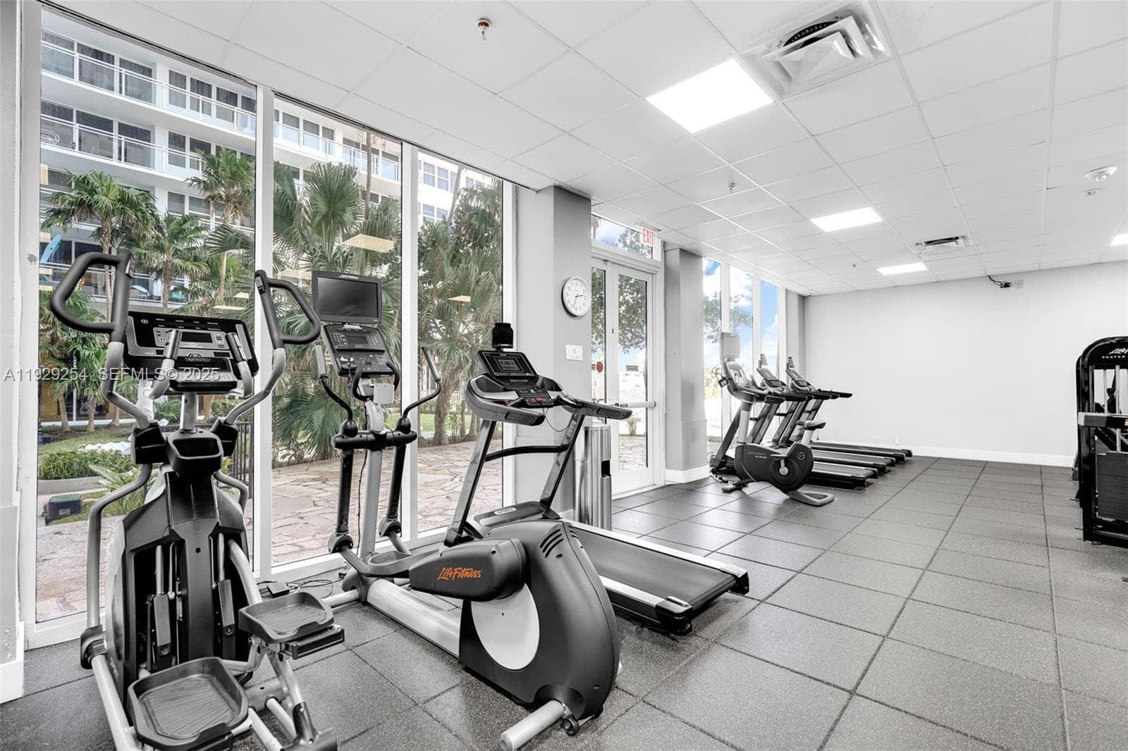 PARKER PLAZA CONDO ESTATE · #1817 in Hallandale Beach - Photo 38