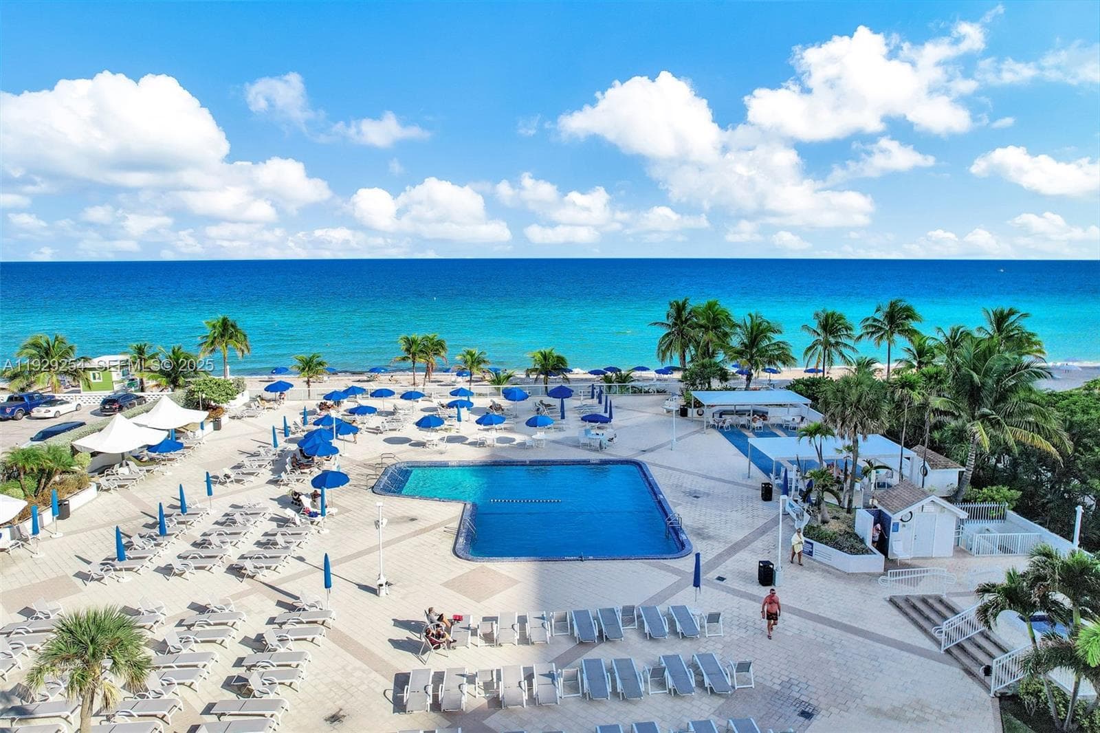 PARKER PLAZA CONDO ESTATE · #1817 in Hallandale Beach - Photo 4