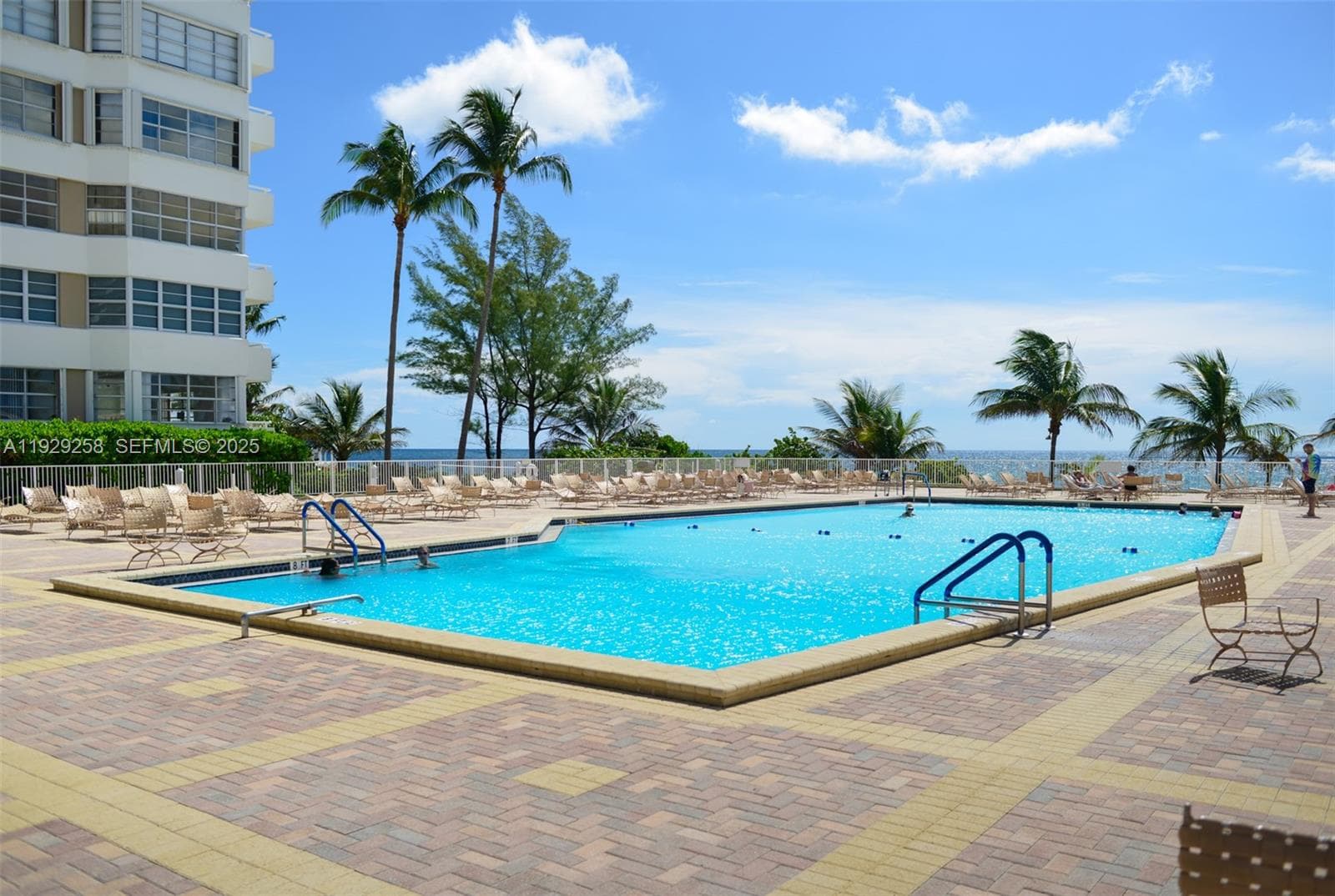 HEMISPHERES CONDO · #ML in Hallandale Beach - Photo 6