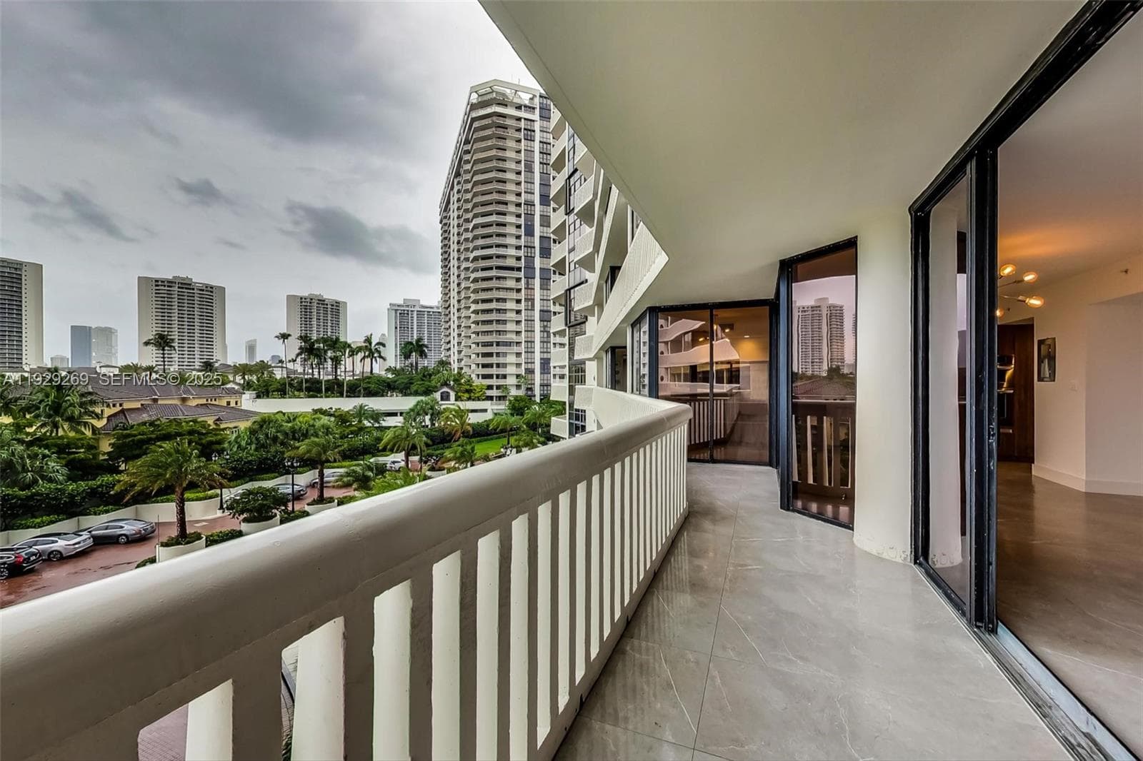 1000 ISL BLVD WILLIAMS IS · #506 in Aventura - Photo 9