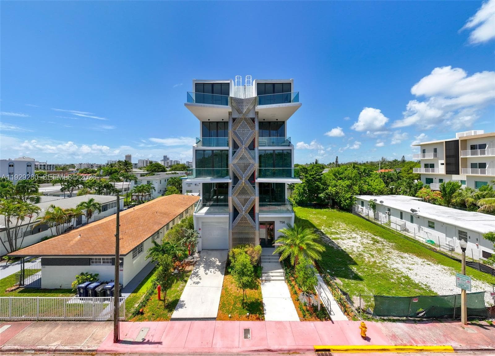 BISCAYNE BEACH SUB · #B in Miami Beach - Photo 3